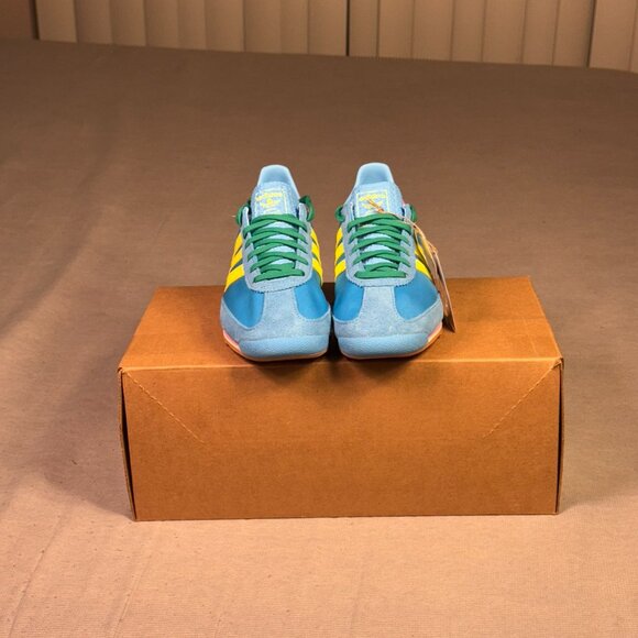 Adidas Women's Blue and Yellow Sneakers with Green Laces - Picture 8 of 10